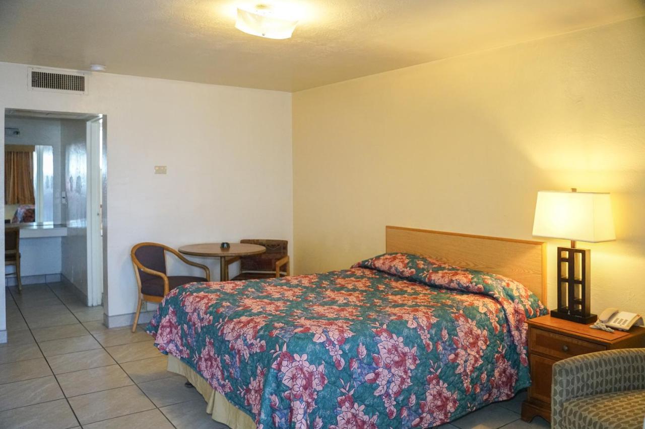 Downtown Inn Αλμπουκέρκι Εξωτερικό φωτογραφία